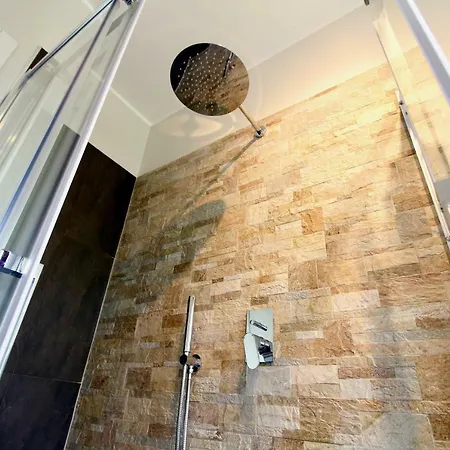 The Corner アパート *