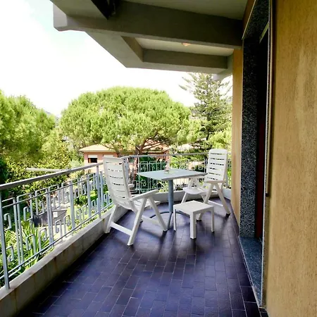 The Corner Apartamento Bordighera